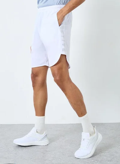 ستايلي اكتيف شورت تمرين بتفاصيل طباعة جانبية