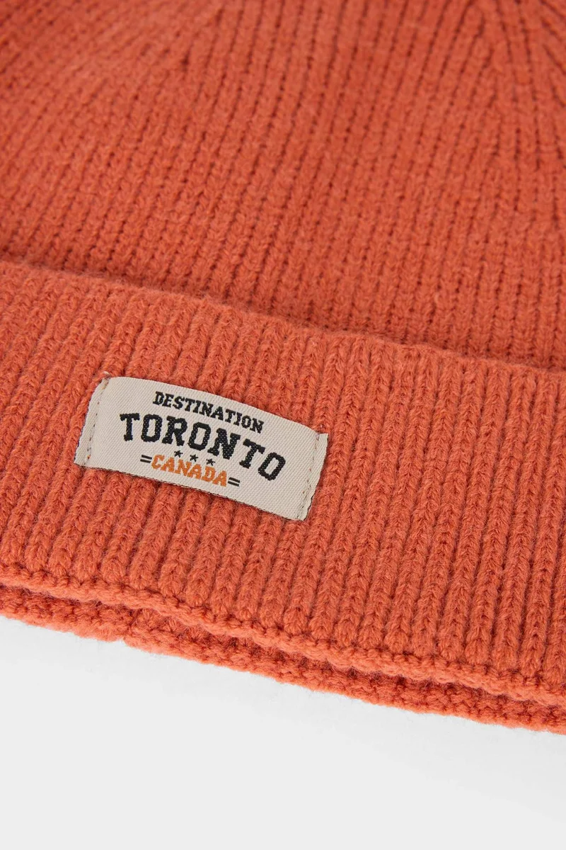 ديفاكتو Men's Label Printed Knitted Beanie