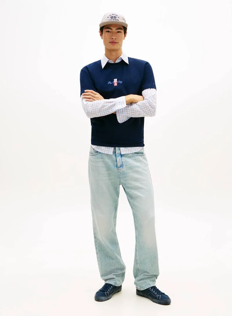 TOMMY JEANS Signature Logo Embroidery Crew Neck T-Shirt