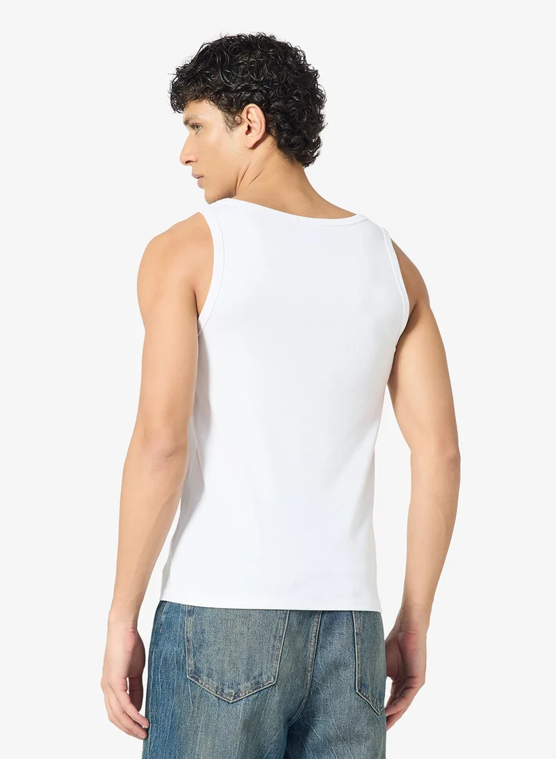 كارل كاني تيشيرت بدون أكمام مضلع مميز