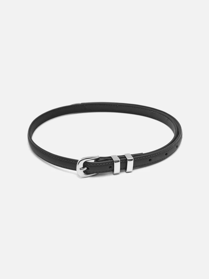Lichi Slim leather belt with metal decorations