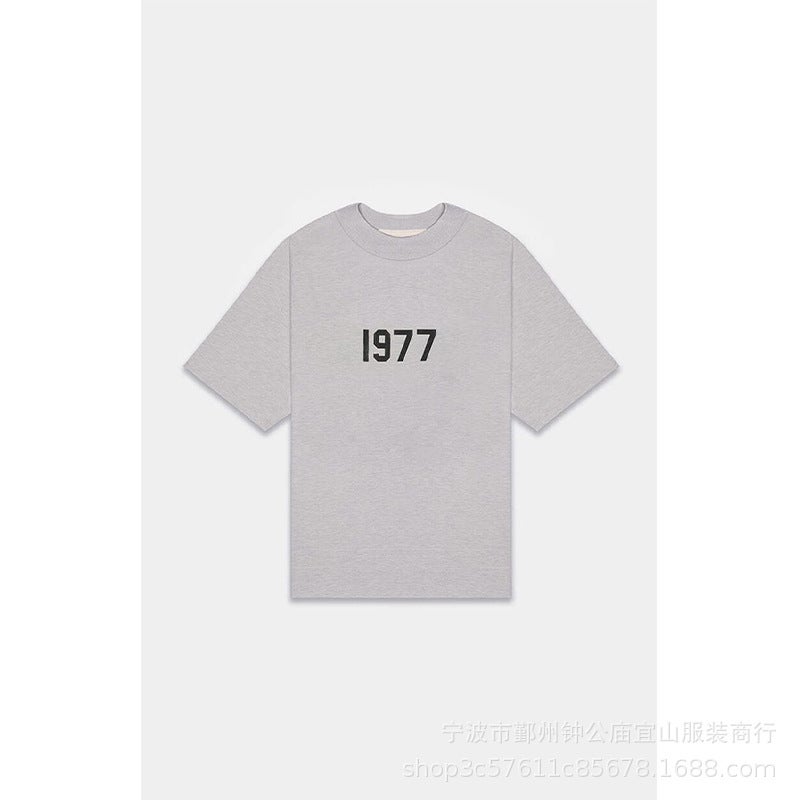 2022Ss Short-Sleeved T-Shirt 1977 Flocking Printing Essentials Trendy Brand T-Shirt Sale - Image 1