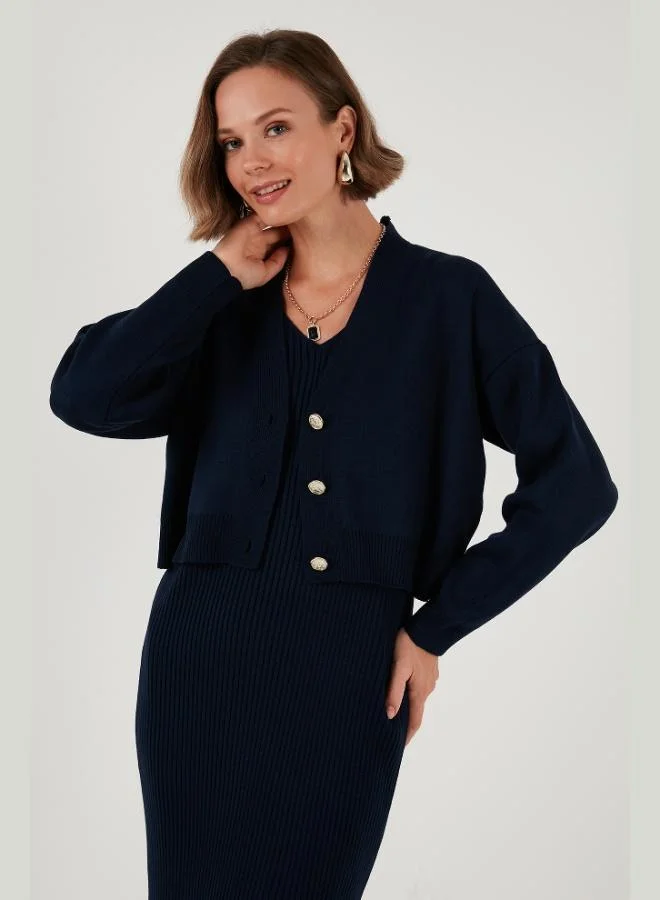 ليلا كارديجان ليلا نسائي محبوك قصير بياقة على شكل حرف  وأزرار