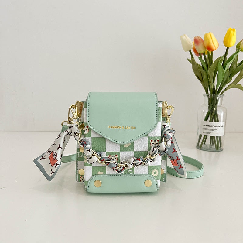 Portable Small Square Bag 2024 Check Texture Shoulder Bag Small Fresh Mobile Phone Messenger Bag - Image 1