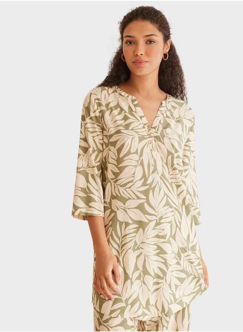 ومن سيكريت V-Neck Printed Nightdress