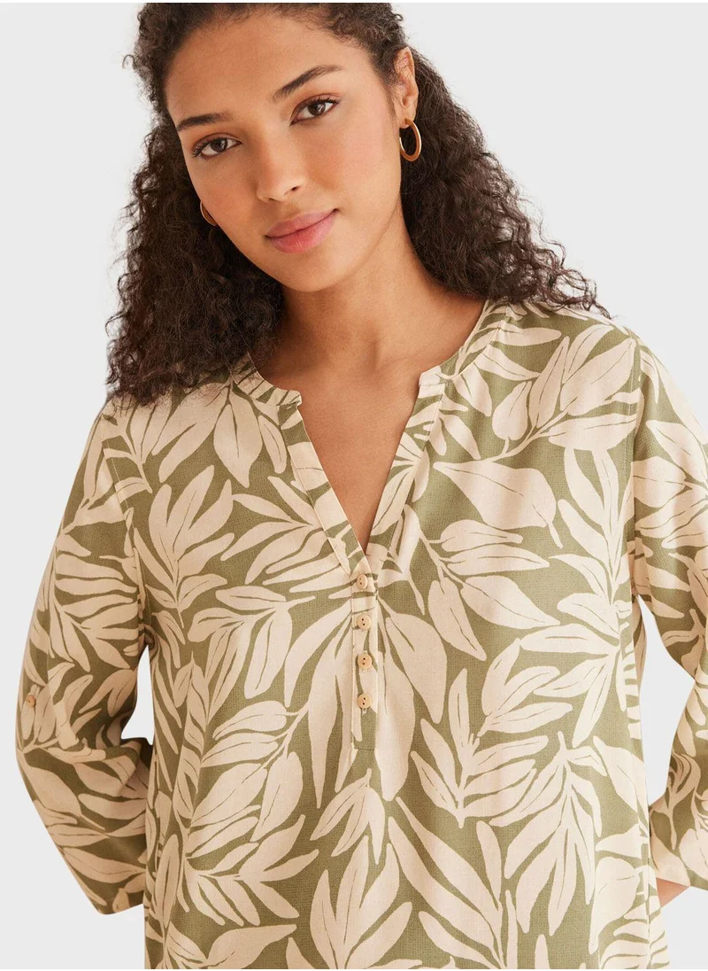 ومن سيكريت V-Neck Printed Nightdress