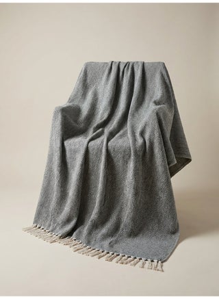 130 x 160 cm Cotton Herringbone Horizontal Throw Blanket Charcoal Grey, Premium 400GSM Soft Woven Fringed Tassel Cover for Sofa Couch Bed and Boho Decor - view 3