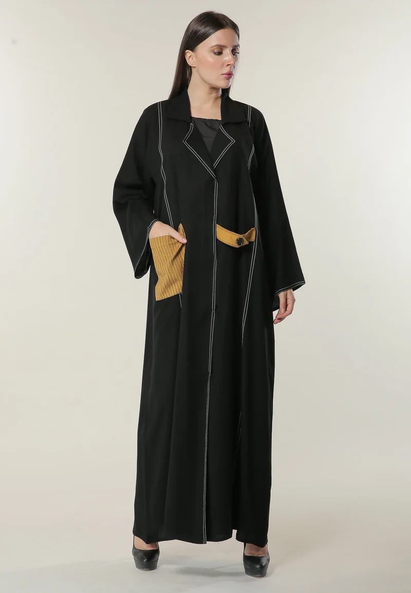 Moistreet Pocket Detailed Abaya
