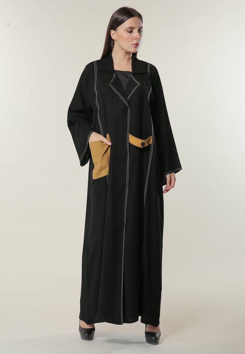 Moistreet Pocket Detailed Abaya - Image 1