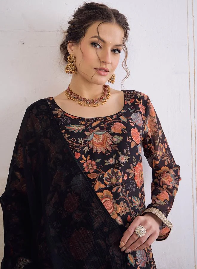 ساسافراس طقم كورتا ساسافراس أسود مزهر مع بنطلون بالازو سادة ودوباتا