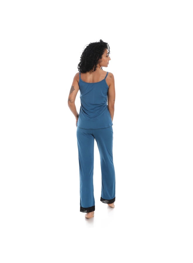 Women's two-piece pajama set, top and pants with a belt at the waist