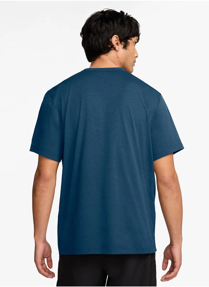 Nike Dri-Fit Uv Hyverse Graphic T-Shirt