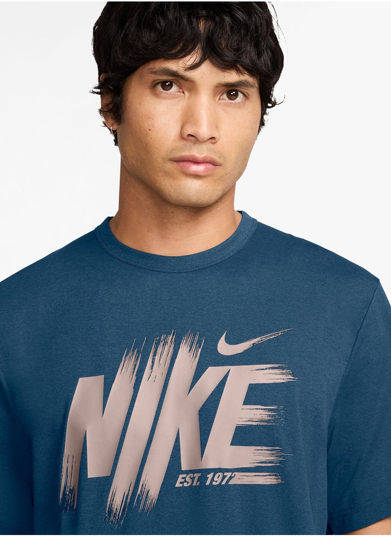 Nike Dri-Fit Uv Hyverse Graphic T-Shirt  - Image 3