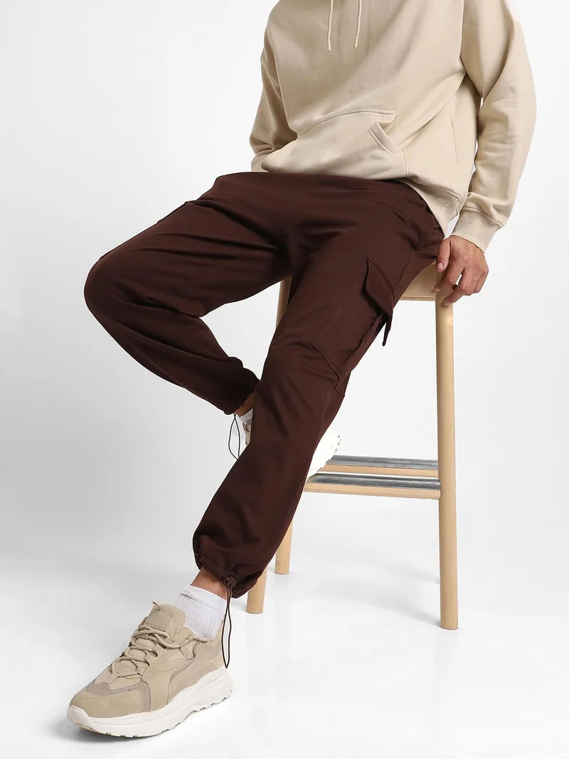 نوبيرو NOBERO Men's Brown Cargo Utility Joggers