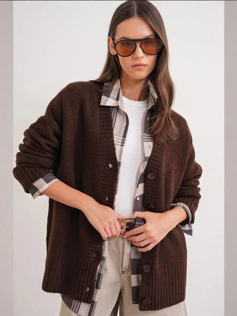 MixRay Mixray Buttoned V-Neck Ribbed Knit Cardigan