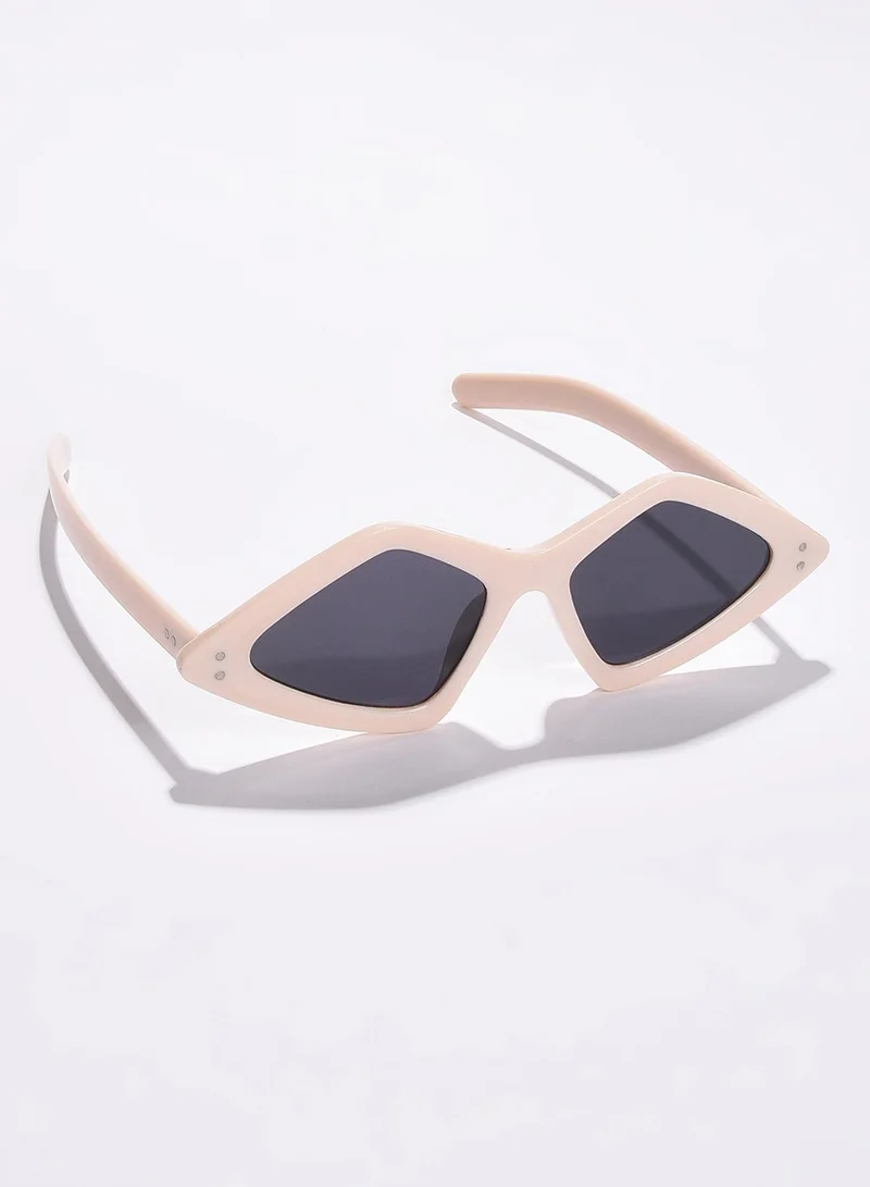 صوص هاوت Black Lens Brown Other Sunglasses