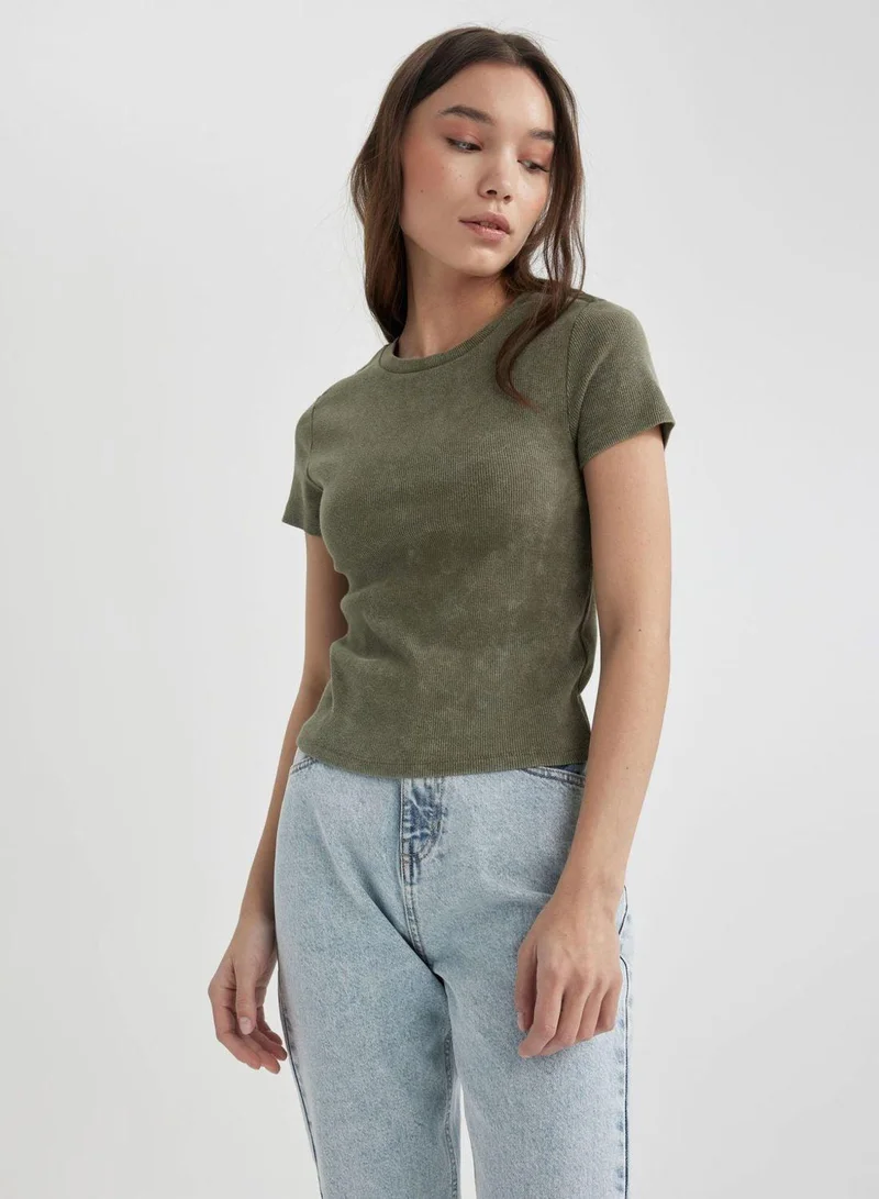 DeFacto  Fitted Crew Neck Short Sleeve Washable T-Shirt for Women | Best Price UAE
