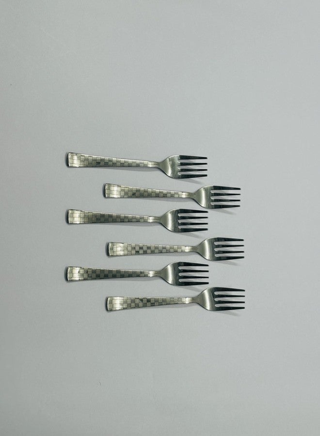 Dev Industries Stainless Steel Fork Set for Home and Kitchen, Fruit Fork for Dining Table, Shiny and Sturdy Handle Fork 16 cm, Silver (18 Gauge) (Pack of 6) - Image 3