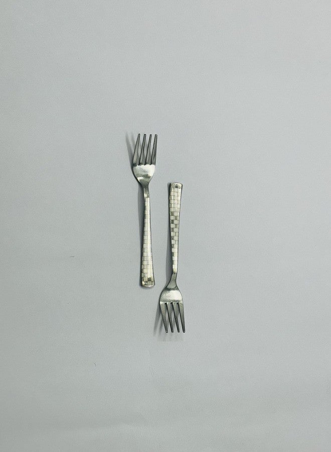Dev Industries Stainless Steel Fork Set for Home and Kitchen, Fruit Fork for Dining Table, Shiny and Sturdy Handle Fork 16 cm, Silver (18 Gauge) (Pack of 6) - Image 4