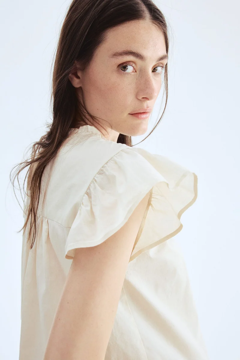 H&M Embroidered blouse