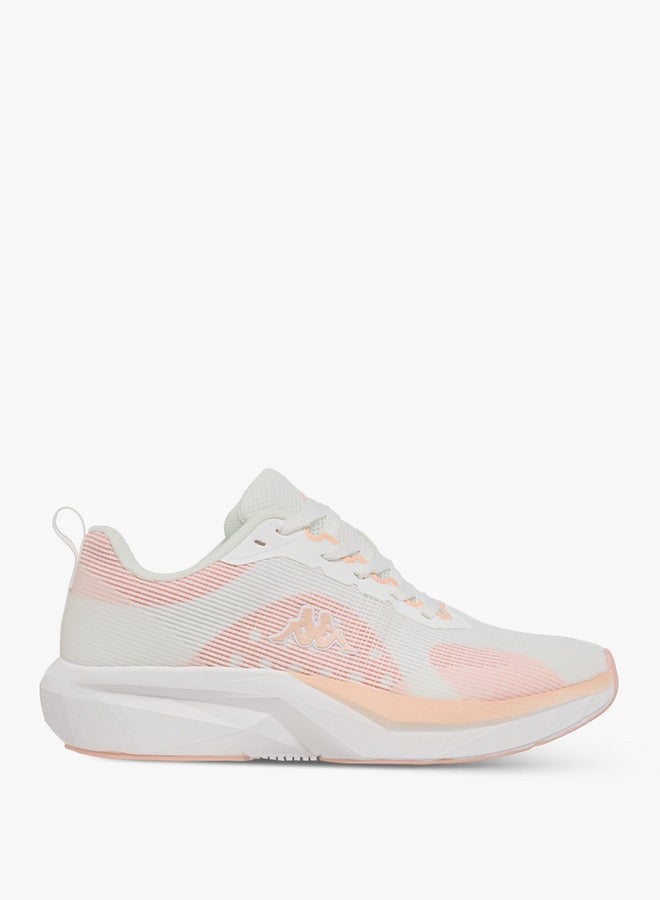 أحذية رياضية نسائية بشعار وتفاصيل برباط