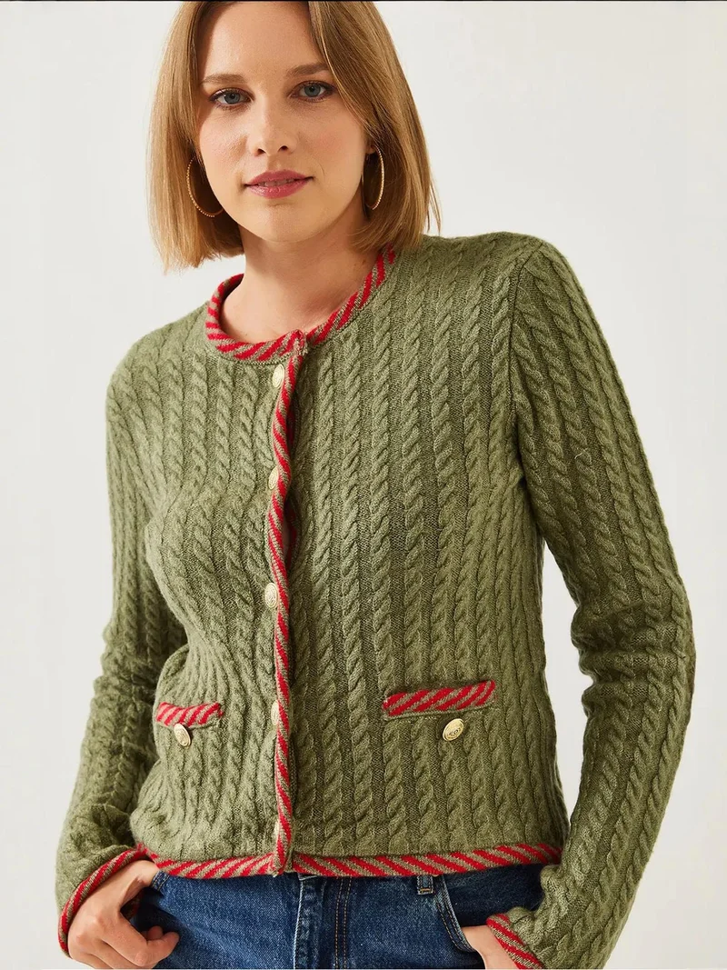 Bianco Lucci LUCCI Textured Knitwear Cardigan with Button Closure and Pockets