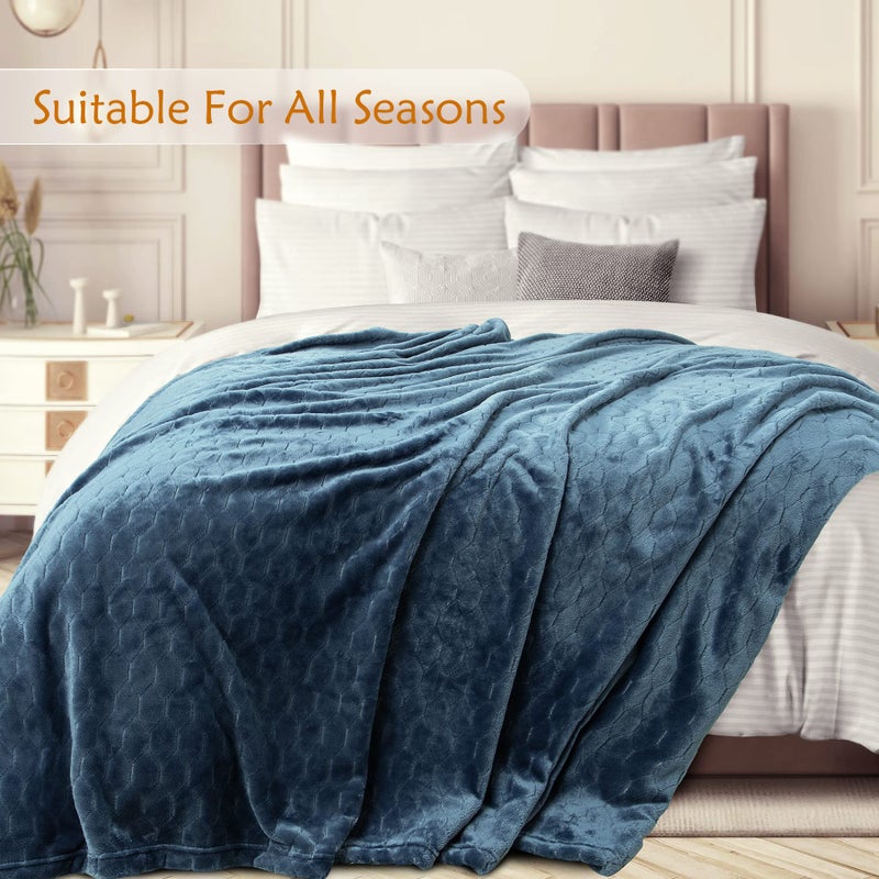 TOONOW Fleece Blanket Super Soft Plush Throw Blanket 50" x 60" Cozy Fuzzy Bed Blankets Geometric Pattern Comfy Microfiber Flannel Blankets for Couch, Bed, Sofa, Navy Blue - Image 3