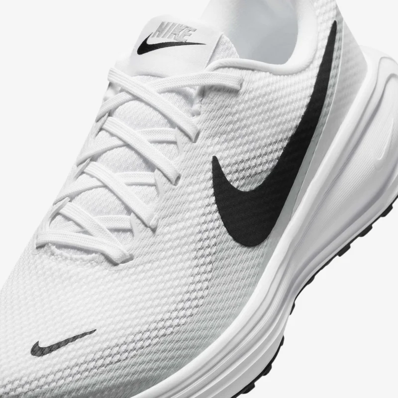 Nike Women's Revolution 8 Wide Running Shoes