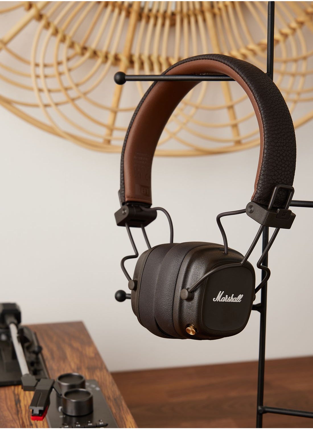 Buy Marshall Brown Major Iv Bluetooth Headphone for Women in UAE