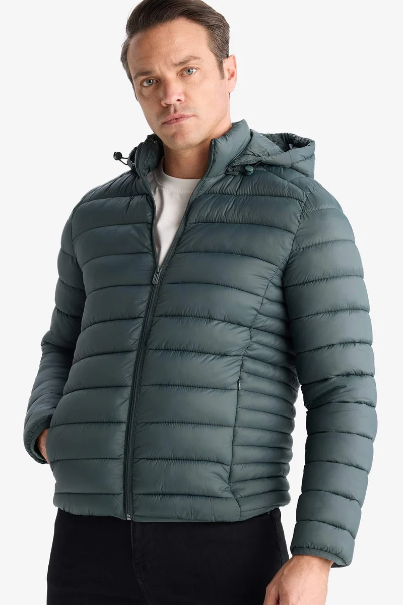 ديفاكتو Waterproof Slim Fit Hooded Zippered Puffer Jacket