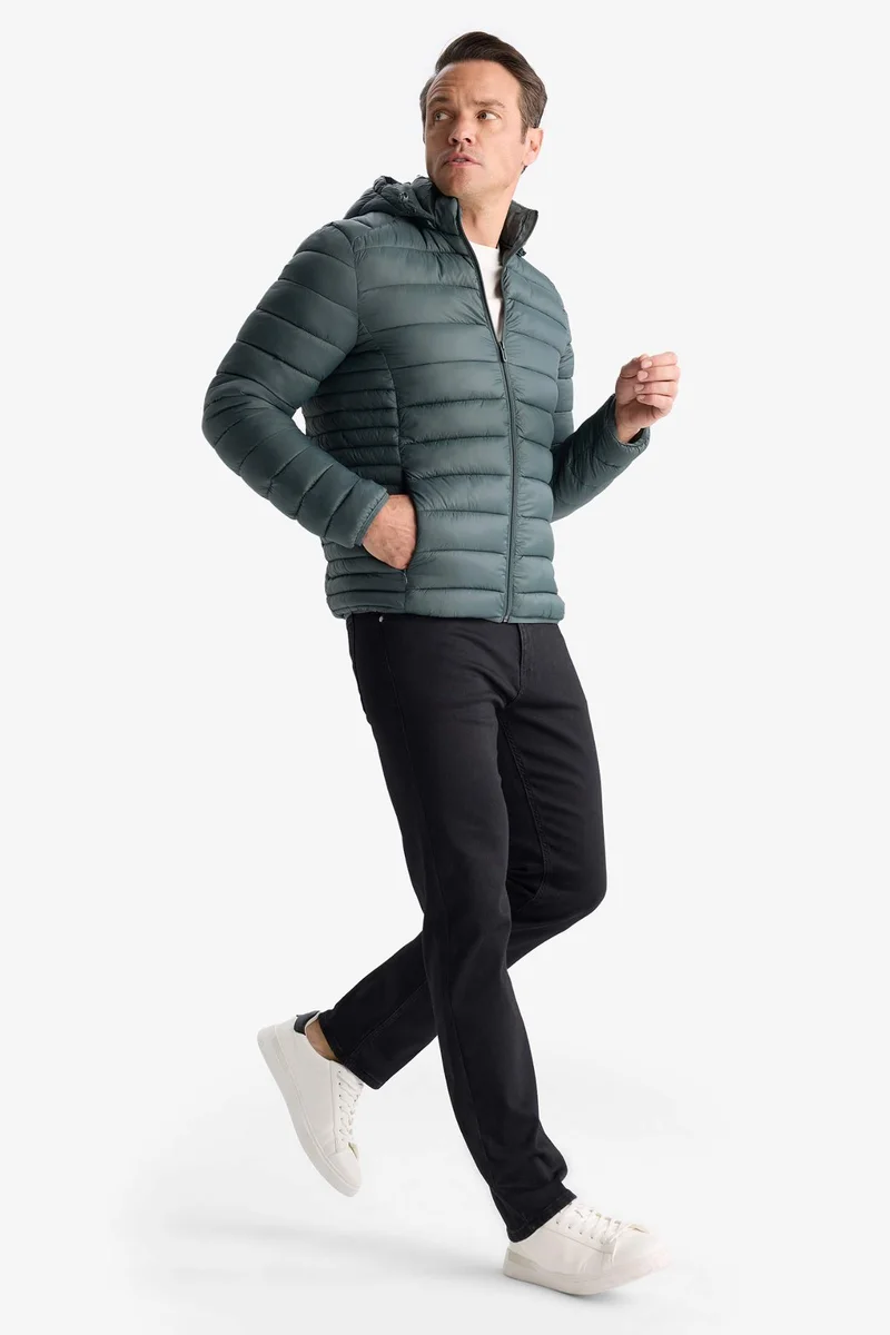 ديفاكتو Waterproof Slim Fit Hooded Zippered Puffer Jacket