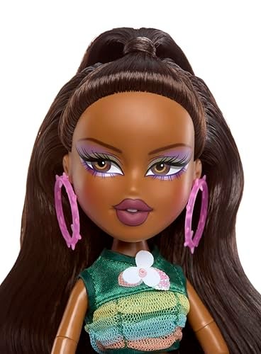 Bratz Fashion Pixiez Sasha Collectible Fantasy Doll with Real Fashions and Accessories - Image 3