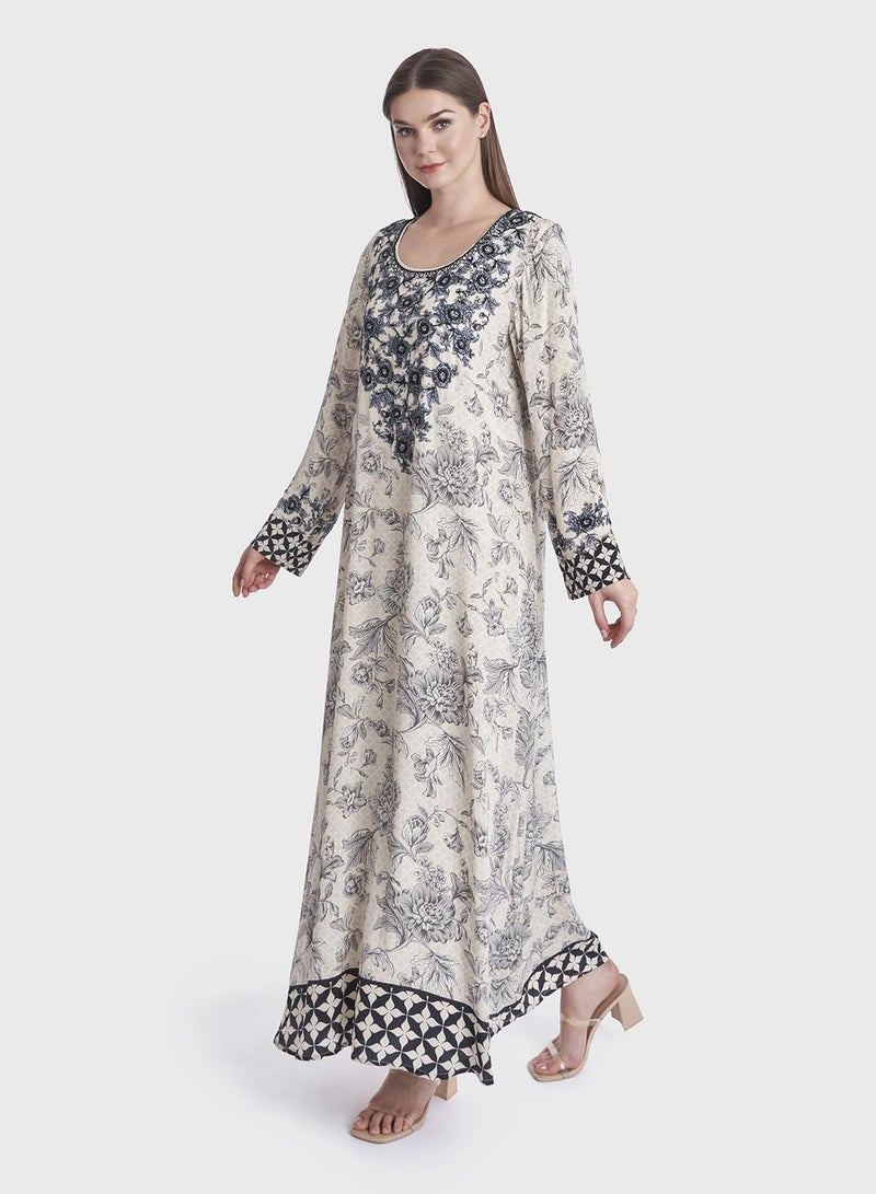 كشخة جلابية كريب بطبعة زهور وتطريز يدوي - Image 3