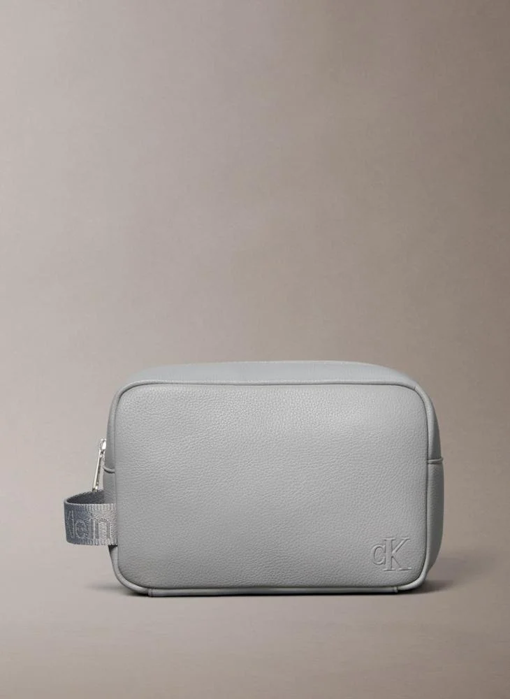 CALVIN KLEIN Zip around toiletry bag