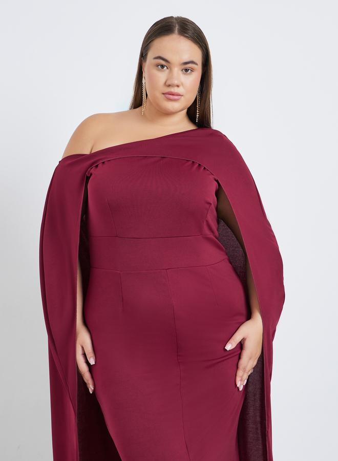 Styli Plus Cape Sleeve Maxi Dress With Front Slit - Image 2