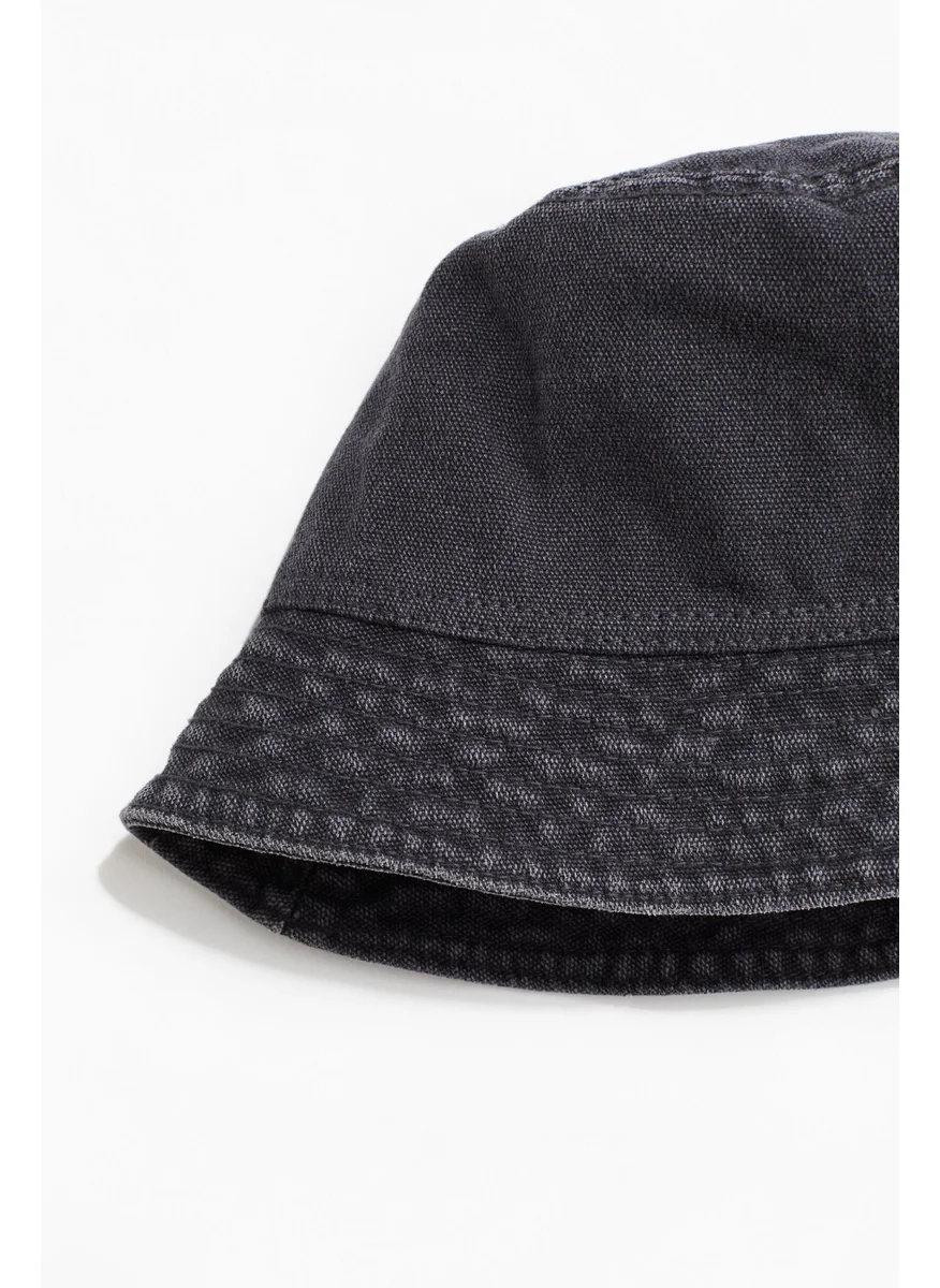 H&M Essential Bucket Hat