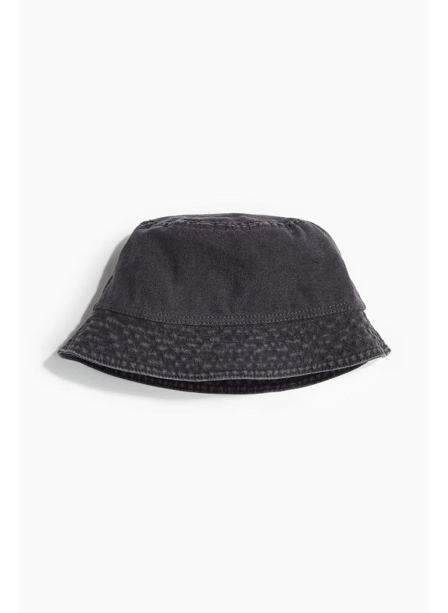 اتش اند ام Essential Bucket Hat