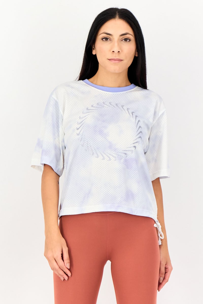 Nike تي شيرت تدريب قصير الأكمام فضفاض للنساء، متعدد الألوان - Image 1