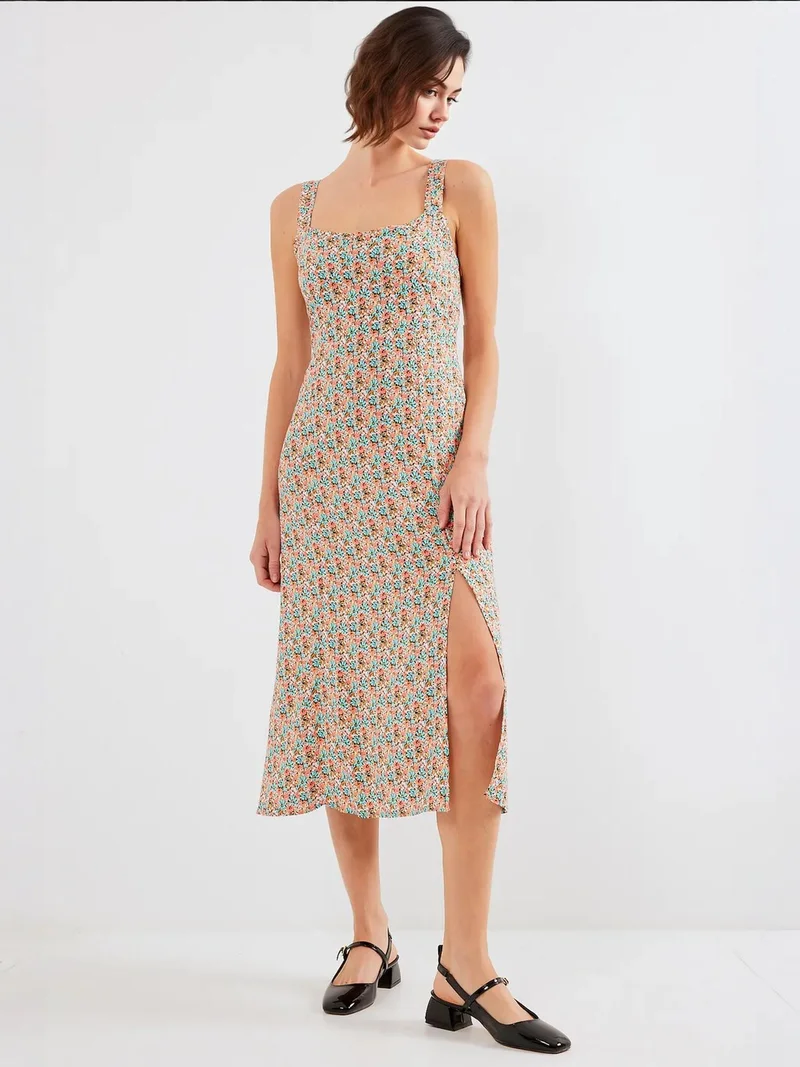 بيغ دارت فستان ميدي بقصة ضيقة وياقة مربعة وفتحة