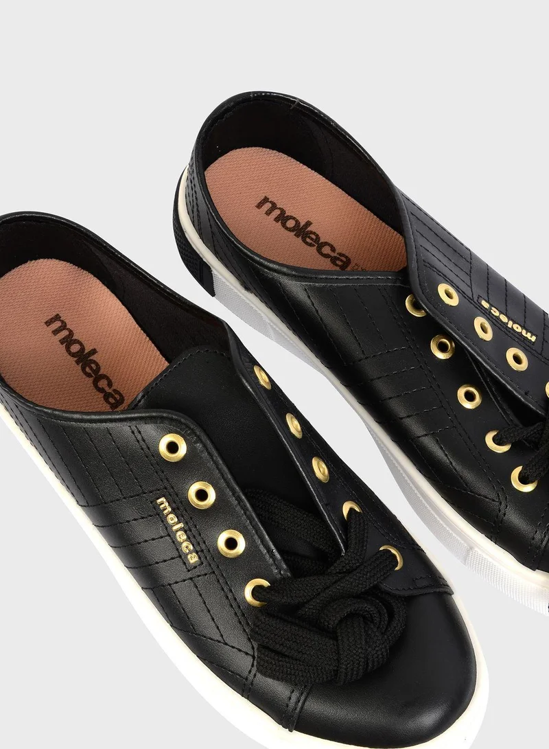 MOLECA Vienna Low Top Sneakers
