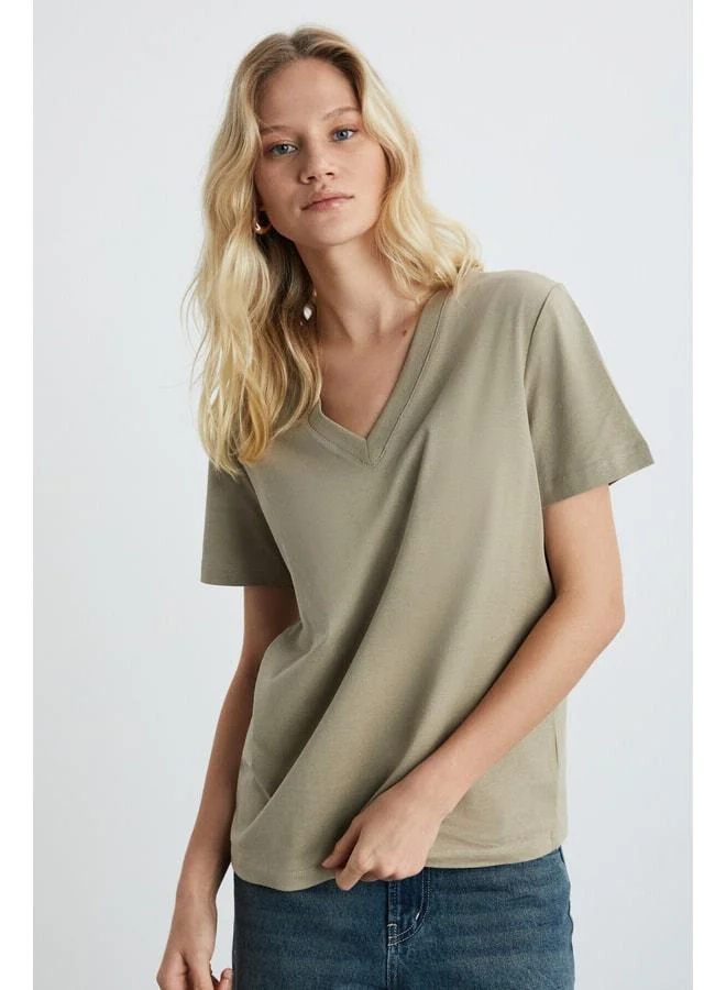 Grimelange Alıne Women's 100% Organic Cotton Deep V-Neck Comfort Fit Beige T-shirt