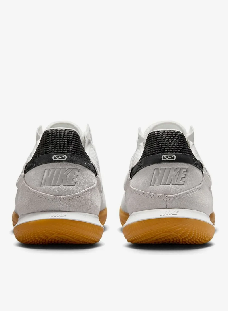 نايكي ستريجاتو سي/أو