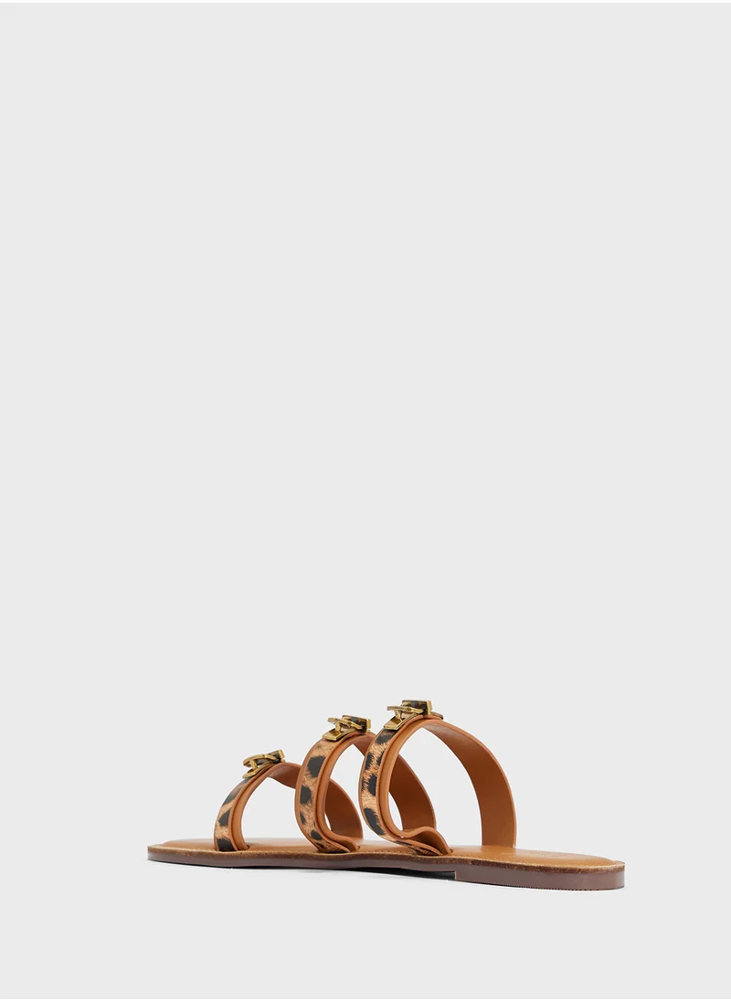 ايلا Triple Strap Casual Sandal