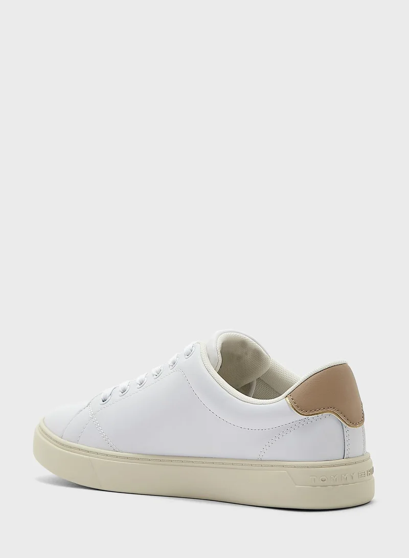 TOMMY HILFIGER Essential Logo Detailed Sneakers