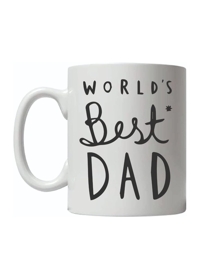 حكاية شمعة مج من السيراميك بطبعة تصميم "WORLD'S Best DAD" بلون أبيض - Image 3