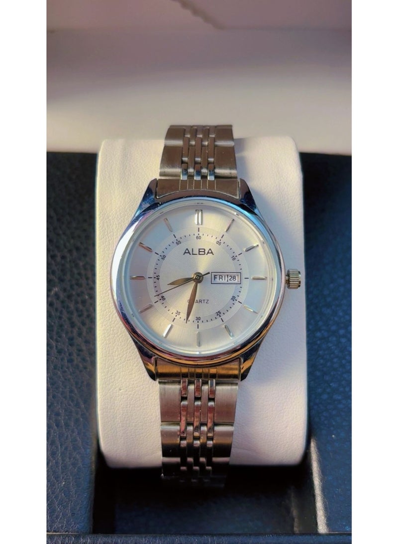 ALBA Quartz Men's Stainless Steel Wrist Watch – Silver Dial with Day & Date Display (Pre-Owned, Like Brand New Condition) - Image 1