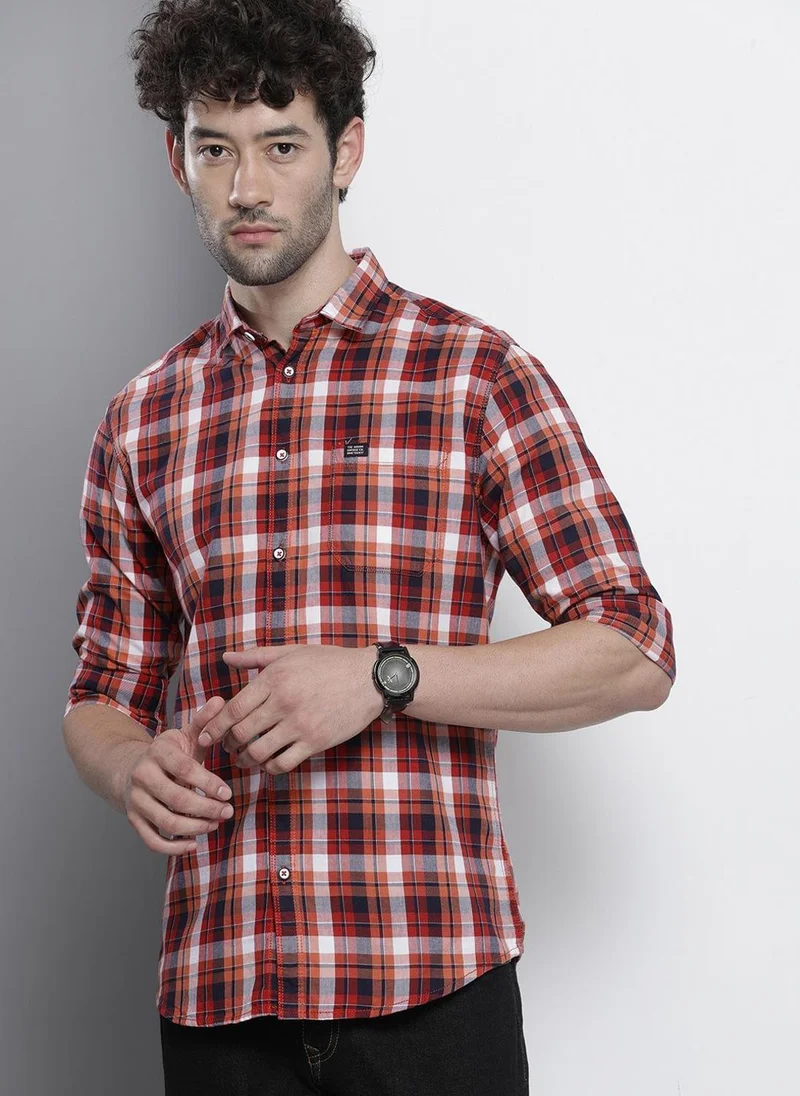 ذا انديان كراج كو Men Slim Fit Checkered Full Sleeves Spread Collar Casual Shirt