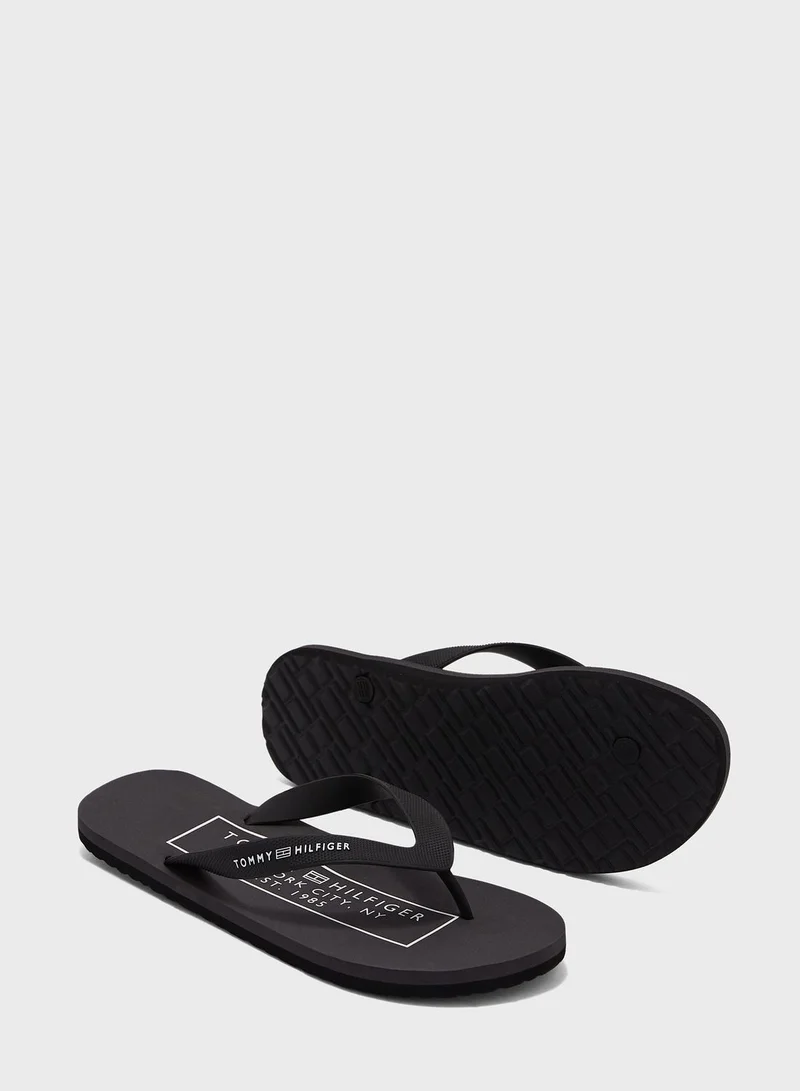 TOMMY HILFIGER Logo Flip Flops