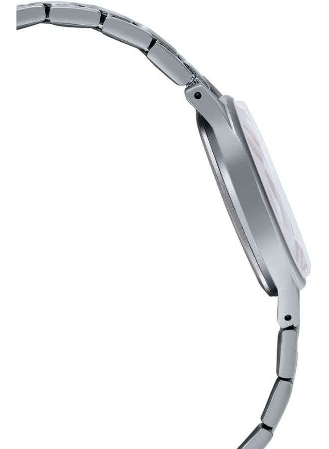 CASIO ساعة كاسيو أنالوج بقرص أسود للنساء - SHE-4062D-8AUDF، أسود، سوار - Image 3