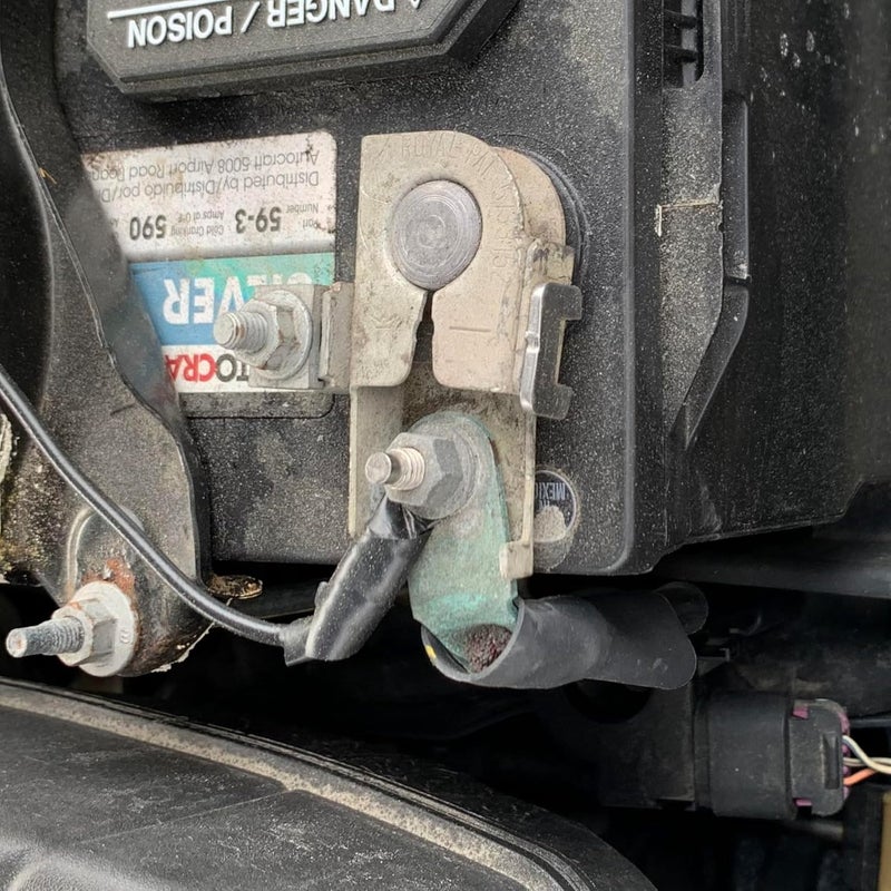 EDS 926-879 Negative Battery Terminal for Ford Vehicles - Image 4